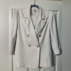 White blazer & shorts set, size 4